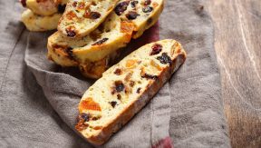 עוגת בישקוטים