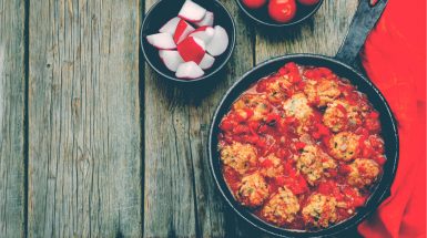 מתכון לקציצות דגים פיקנטי ברוטב עגבניות